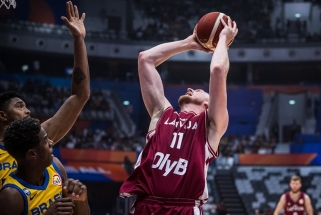 "Braliukų" latvių pasaka tęsiasi: brazilus nubloškę čempionato debiutantai žengė į ketvirtfinalį